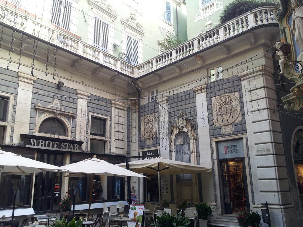 Appartamento Piazzetta La Maddalena Savona Oda fotoğraf